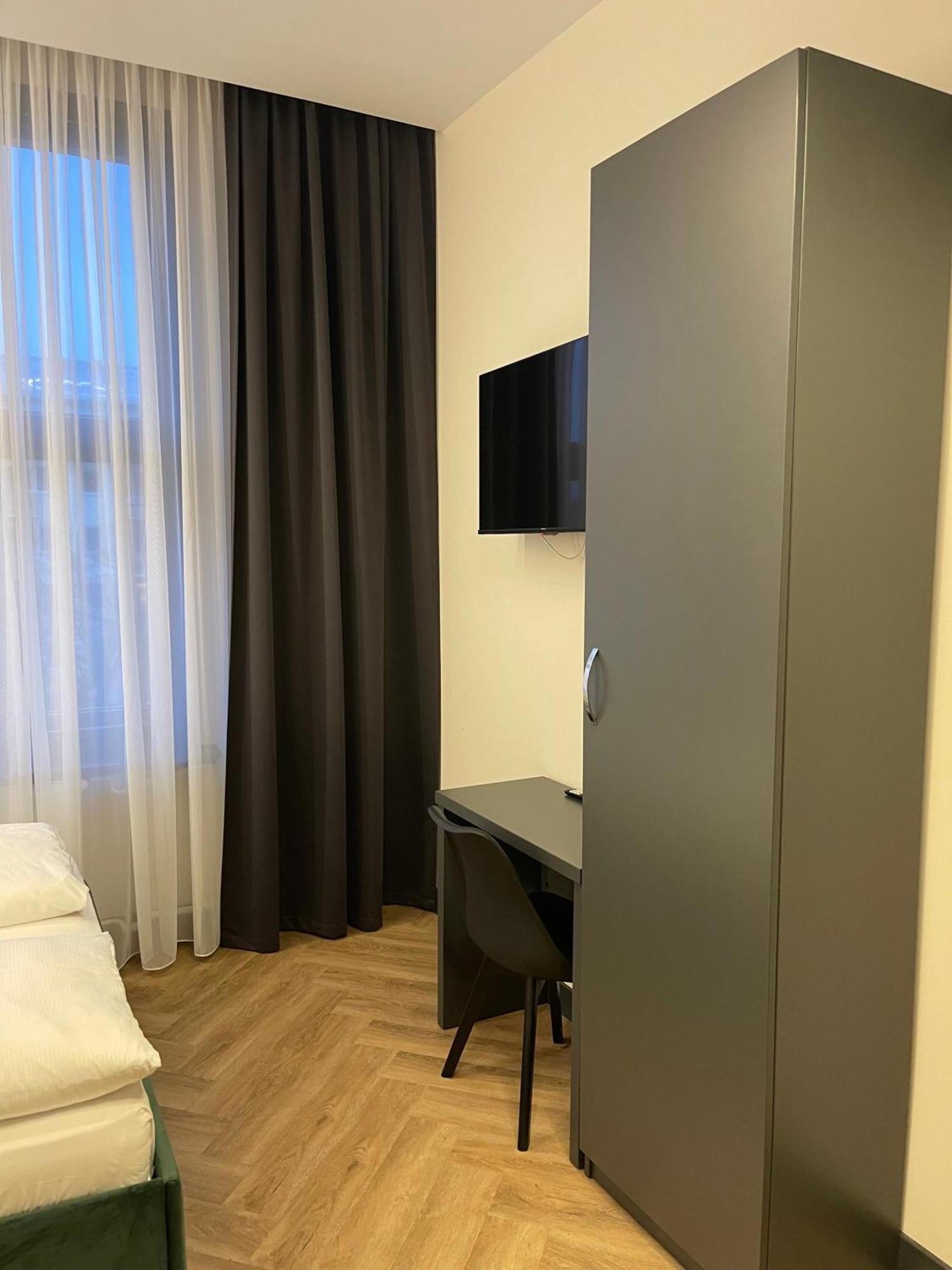 Hotel Blue Messe 3*